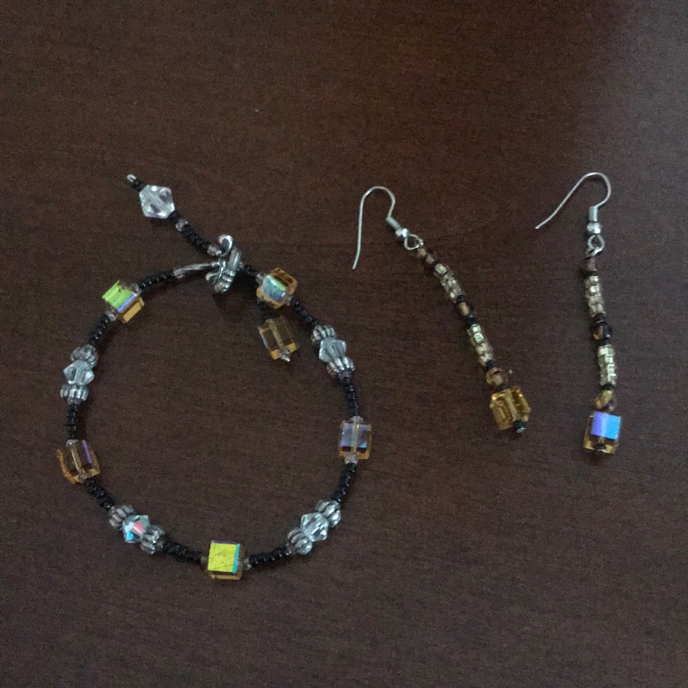 Artisan crystal  earrings with matching br…